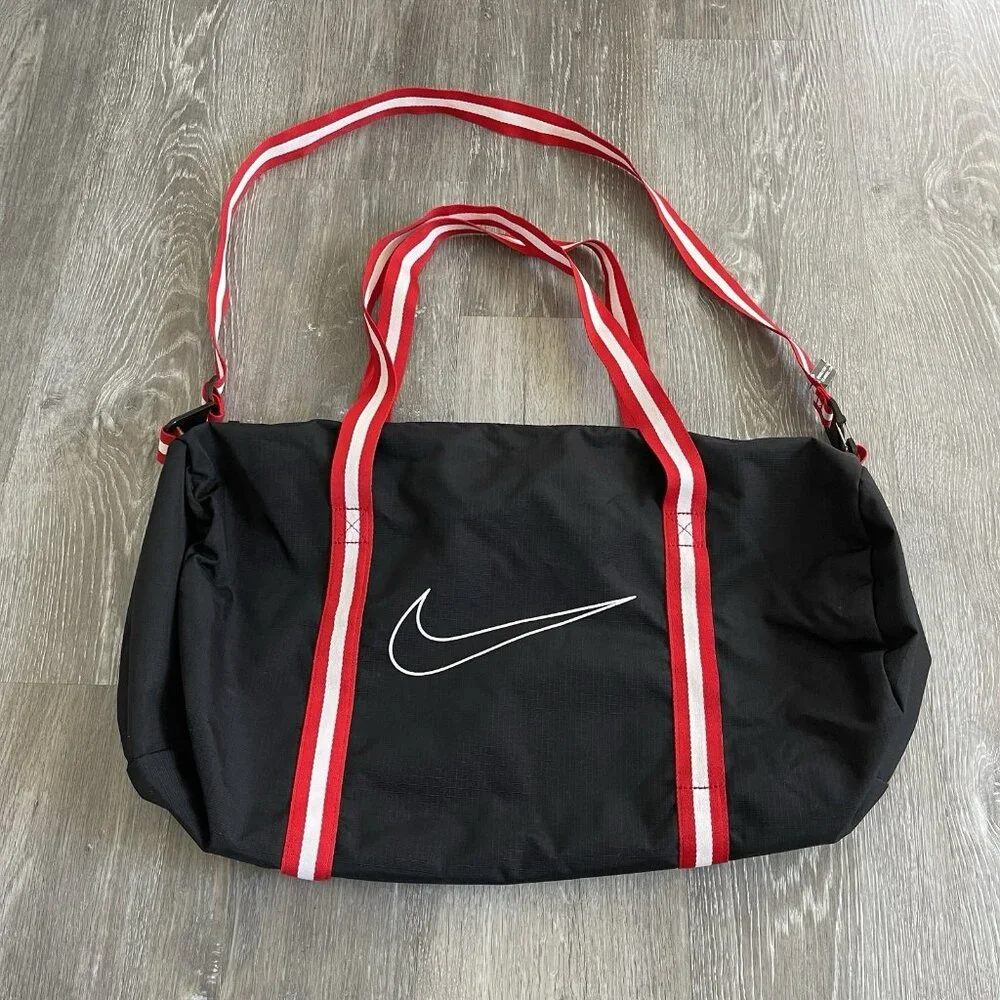 Nike Heritage Basketball Duffel Travel Bag Throwback Flight Black Red White